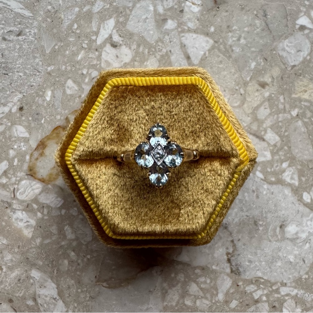Vintage Aquamarine Yellow Gold Art Deco Ring - Picture 8 of 12